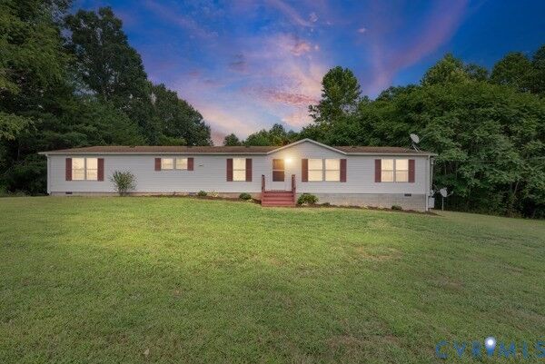 Property Photo: 297 Mill Road VA 23936