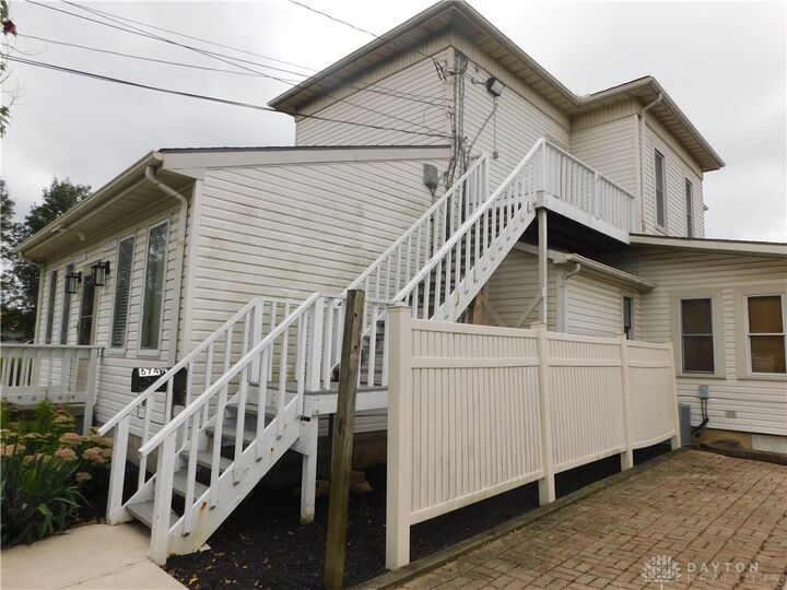 Property Photo: 670 N Limestone Street 674 1/2 OH 45503