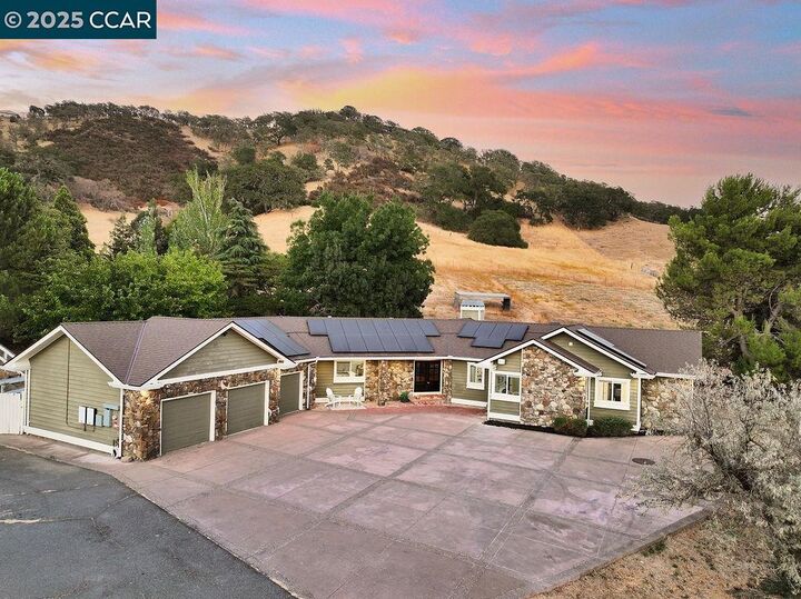 4161 Leon Drive  Clayton CA 94517 photo