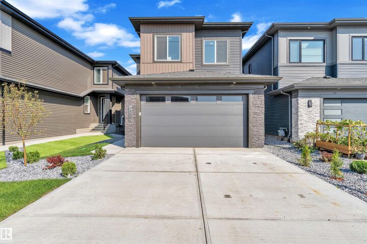 5491 Kootook Road SW  Edmonton AB T6W 4Z5 photo