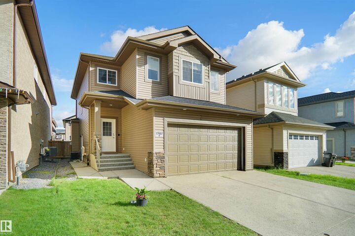 17007 62 Street NW  Edmonton AB T5Y 2V9 photo
