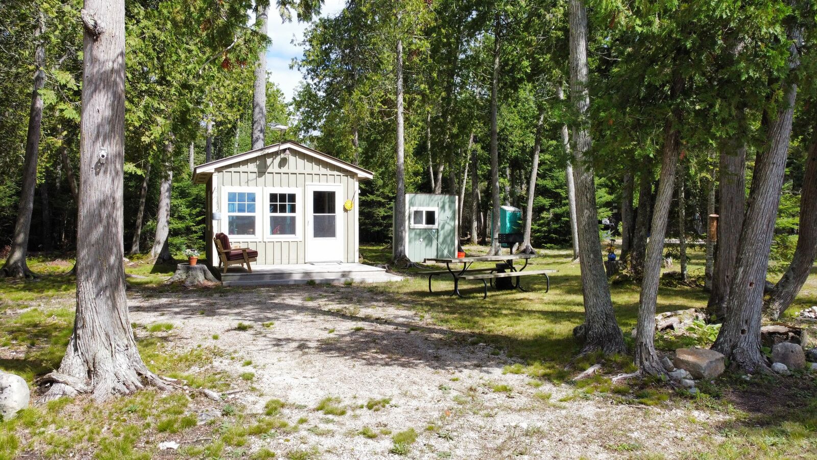 Property Photo: 285 E Pontchartrain Trl MI 49745