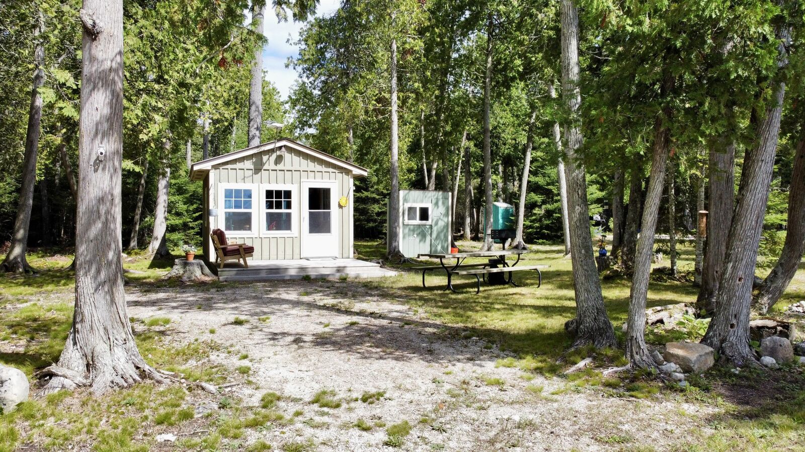 Property Photo:  285 E Pontchartrain Trl  MI 49745 