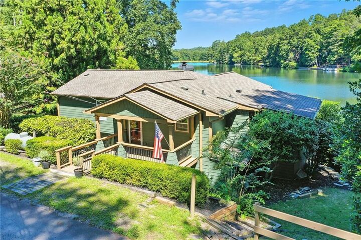 Property Photo: 83 Twin Mountain Lake Circle GA 30175