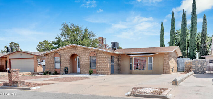 Property Photo: 2612 Lake Victoria Drive TX 79936