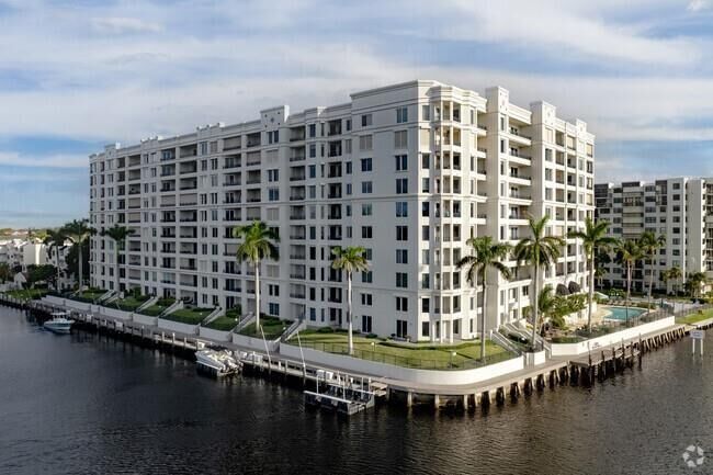 Property Photo: 2880 NE 14th Street Cswy 601 FL 33062