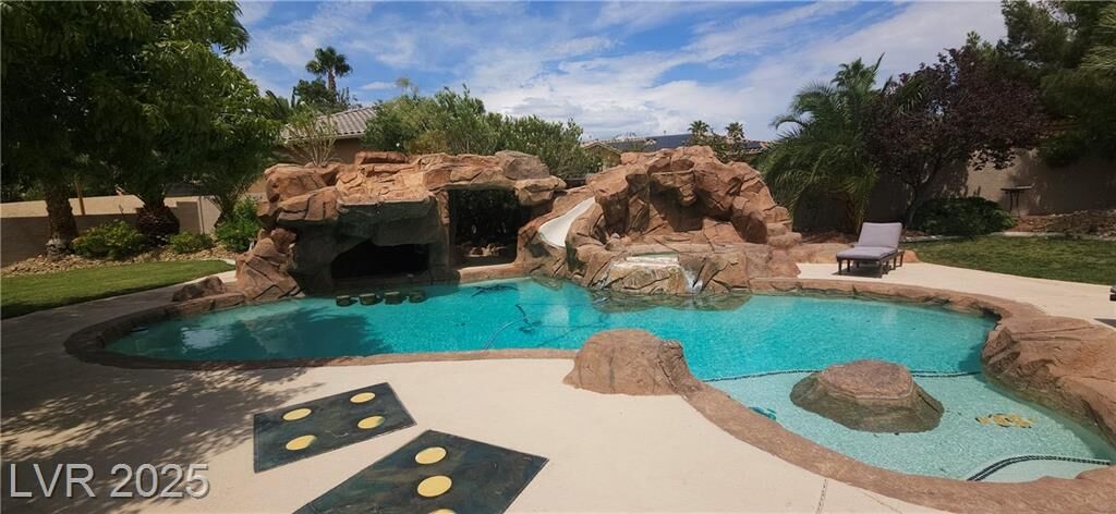 Property Photo:  6554 Fence Jumper Avenue  NV 89131 