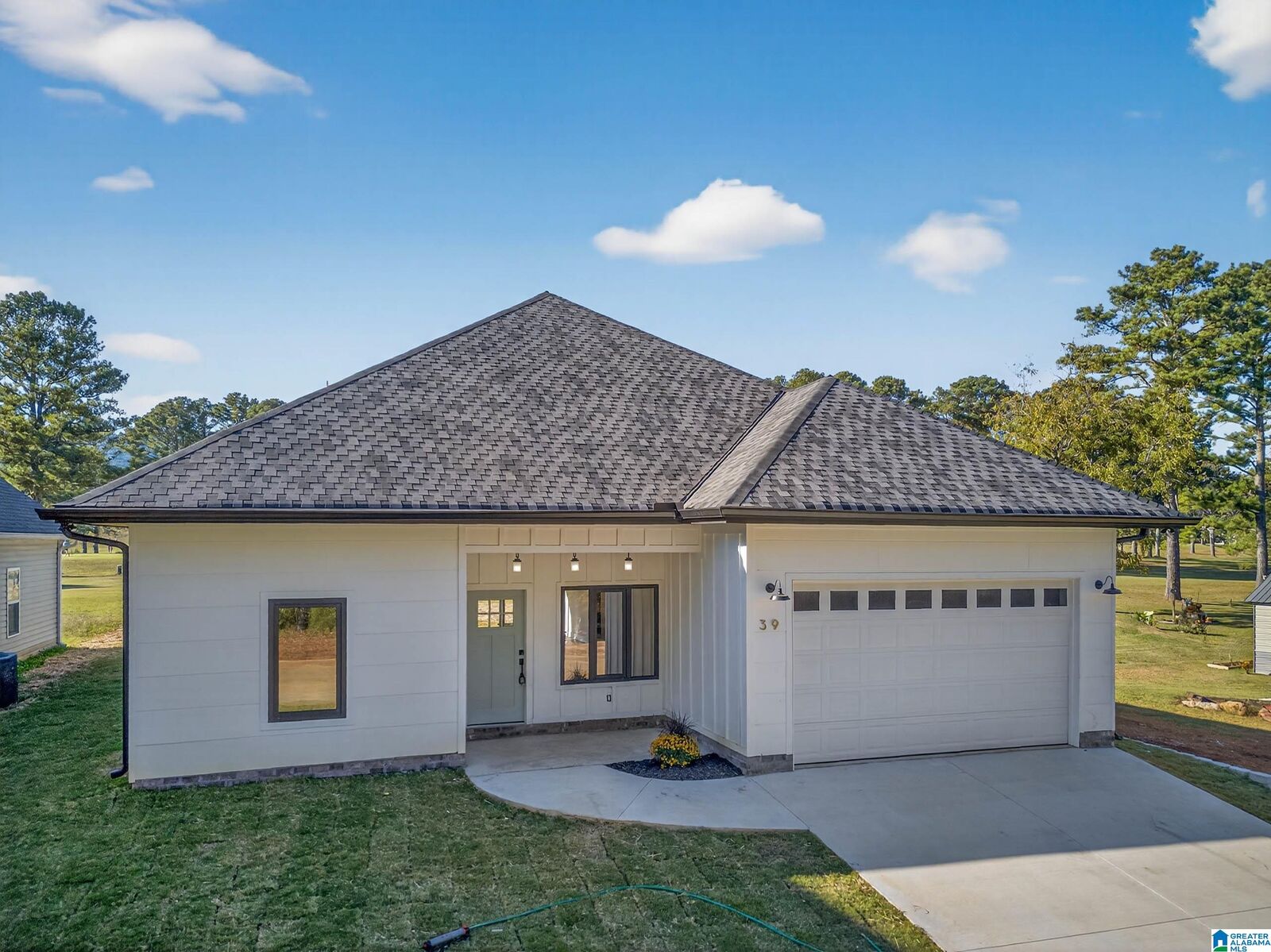 Property Photo:  39 Carnoustie Place  AL 36207 