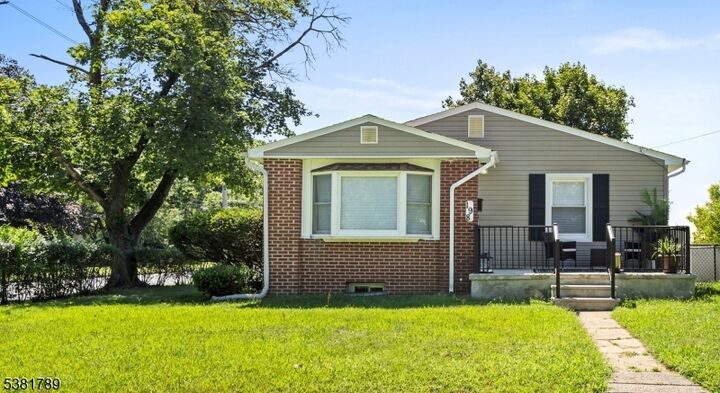 Property Photo:  198 Berkeley Ter  NJ 07062 