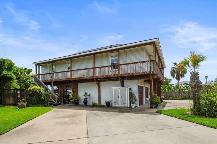 Property Photo: 16547 Tortuga Way TX 77554
