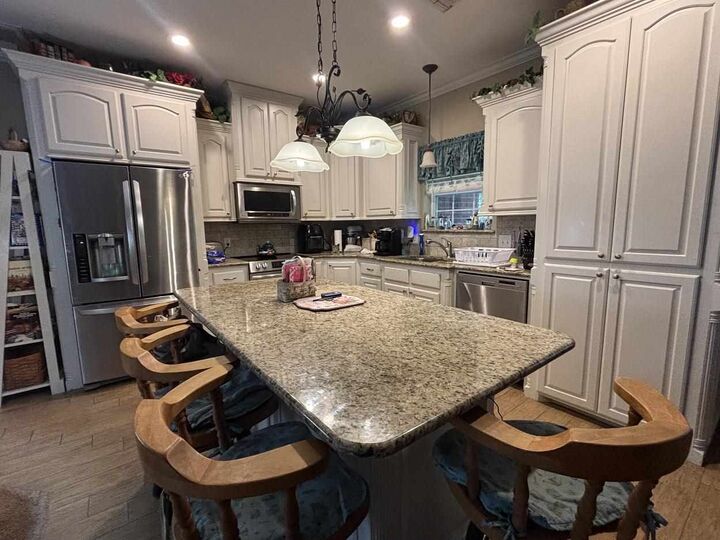 Property Photo:  308 Willow Creek Dr  OK 73527 