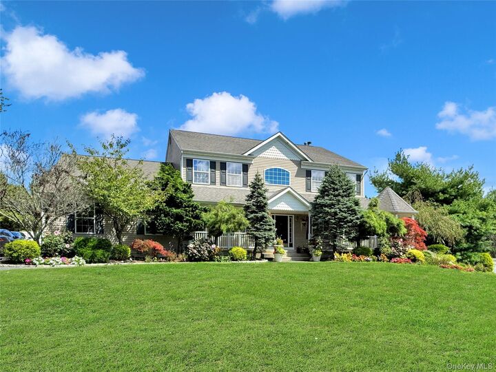 Property Photo: 36 Ashley Circle NY 11949