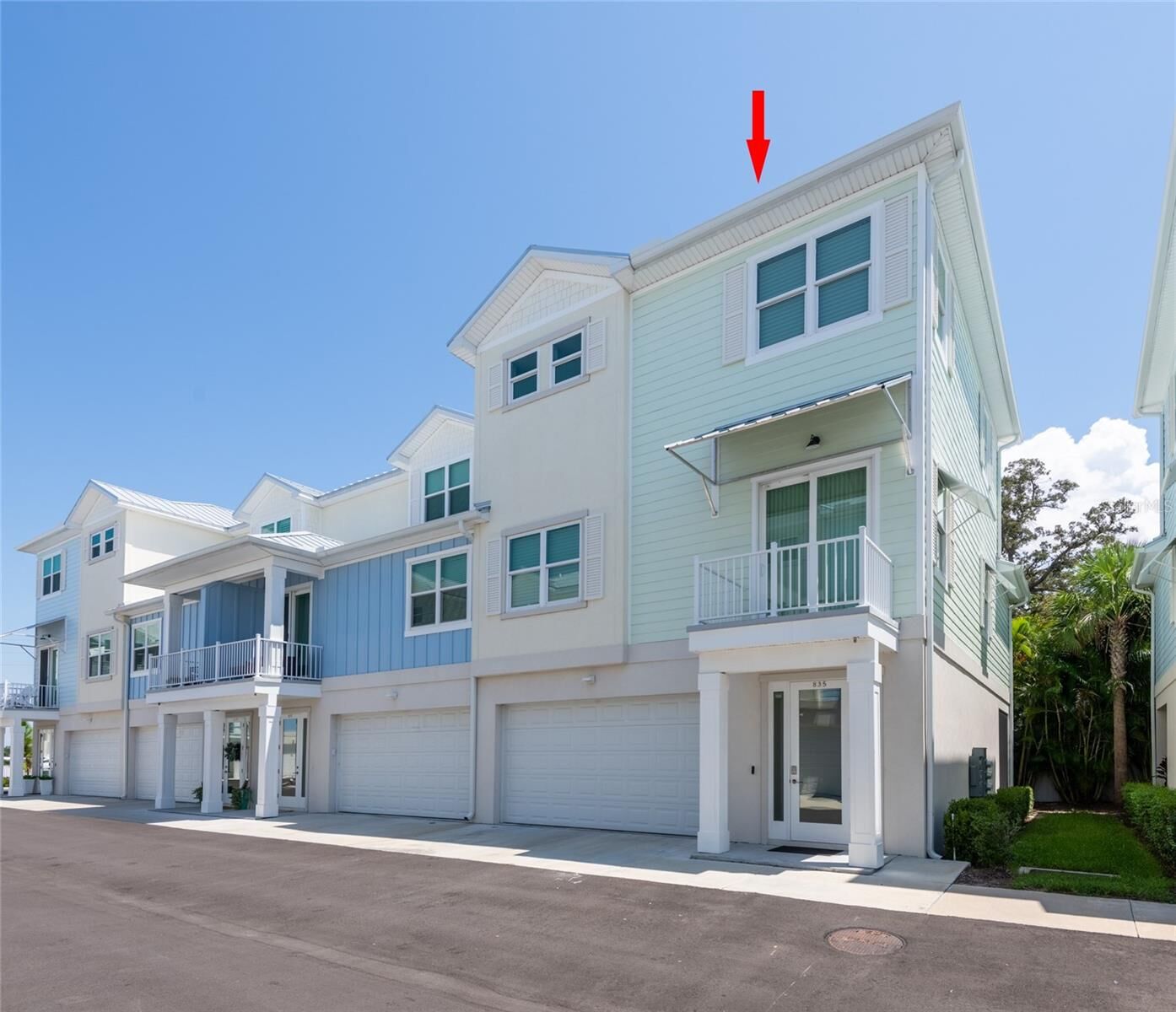 Property Photo: 835 Oak Bend Lane FL 34698