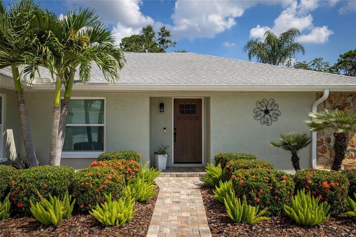 Property Photo:  3438 Hyde Park Drive  FL 33761 