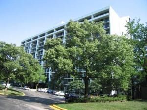 2015 S Finley Road 203  Lombard IL 60148 photo