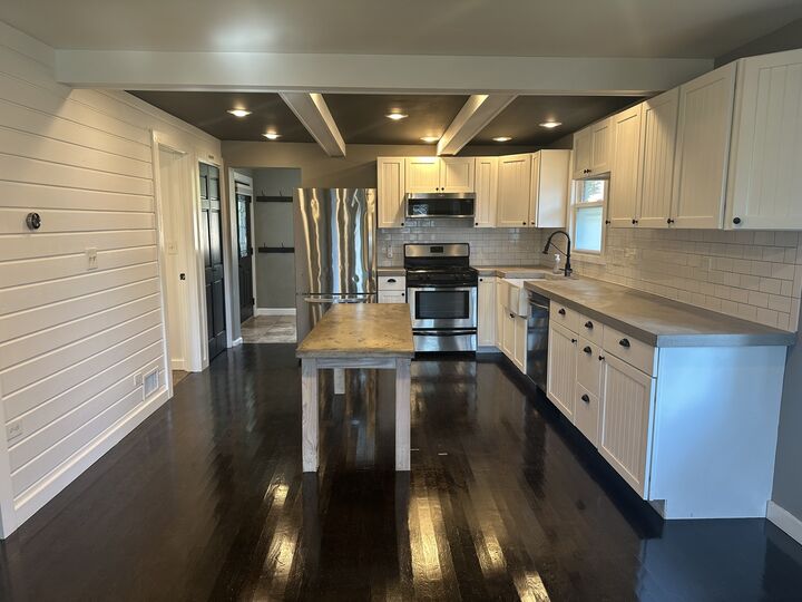 Property Photo: 812 Ridge Avenue IL 60084