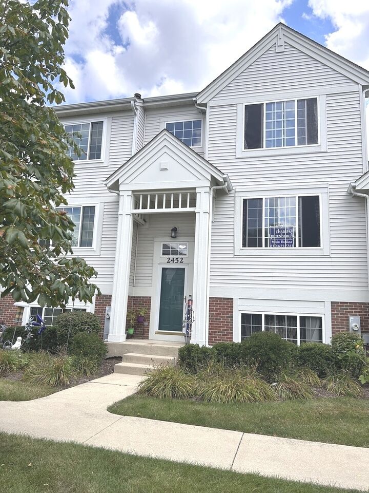 2452 Daybreak Court 2452  Elgin IL 60123 photo