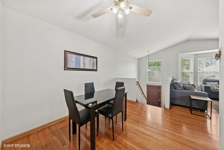 Property Photo: 859 Symphony Drive IL 60504