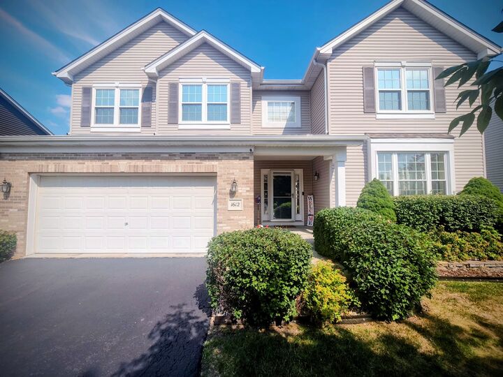 Property Photo: 1612 Whisper Glen Drive IL 60586