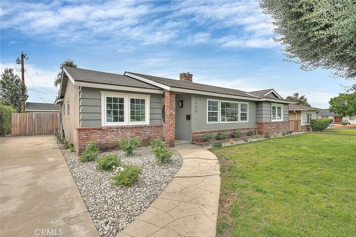 Property Photo:  1208 E Mountain View Avenue  CA 91741 