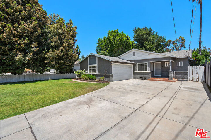 Property Photo:  5630 Radford Avenue  CA 91607 