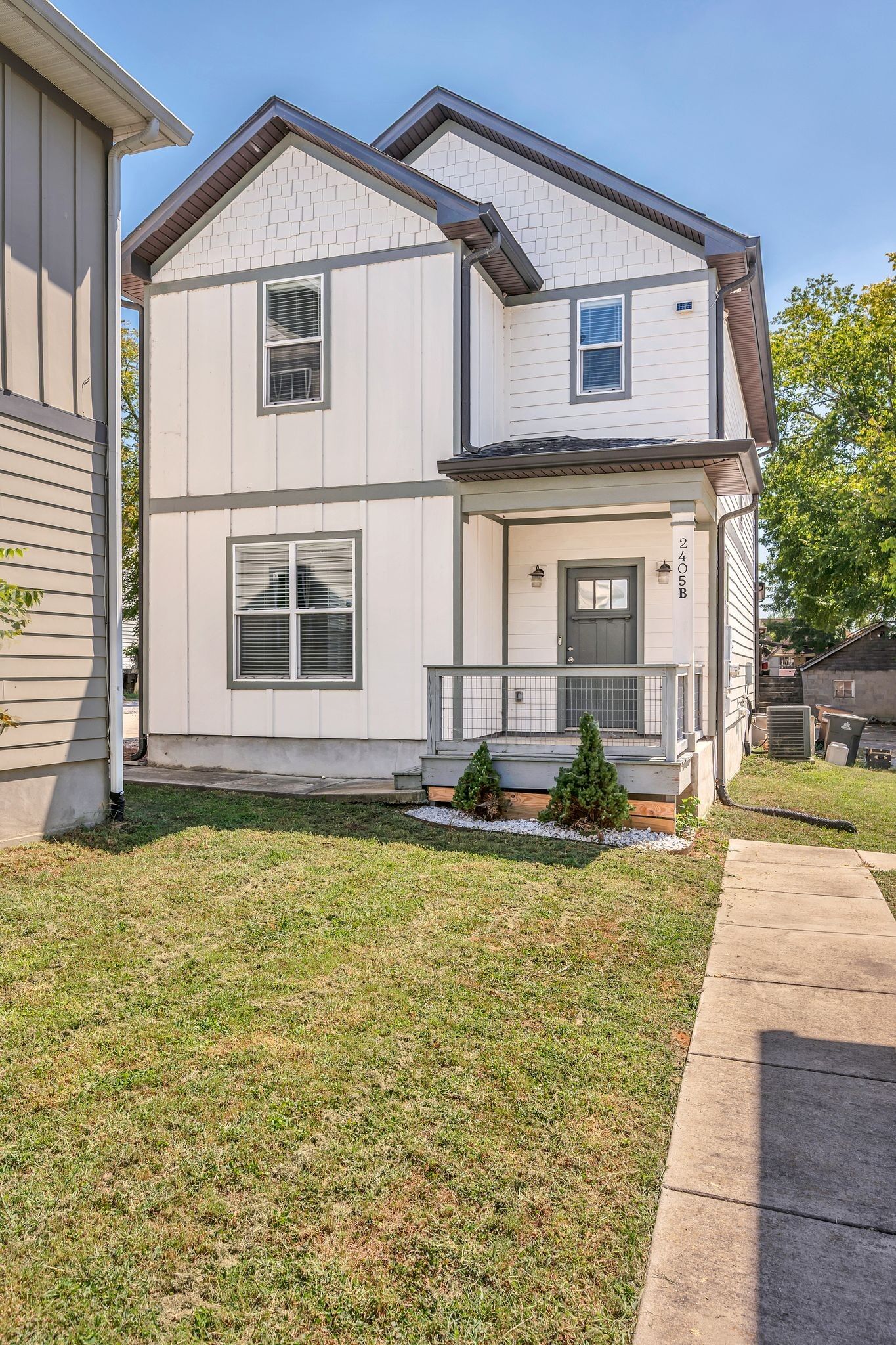 Property Photo:  2405B Dowlan St  TN 37208 