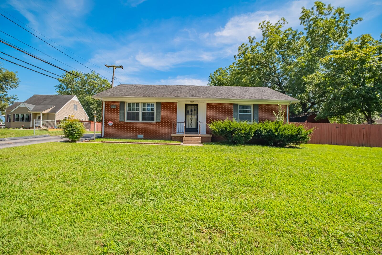 Property Photo:  204 E Blackwell St  TN 37388 
