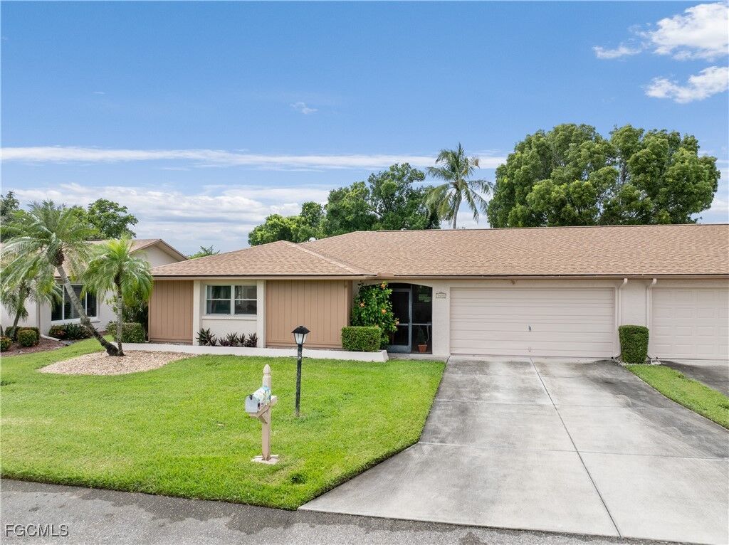 Property Photo: 5685 Bolla Court FL 33919
