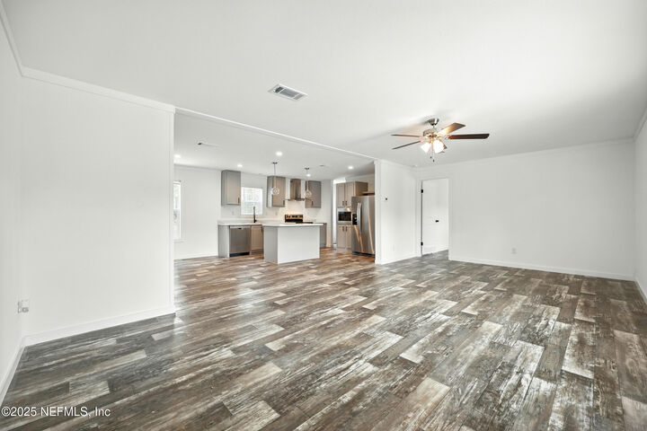 Property Photo: 112 Tequesta Trail FL 32139