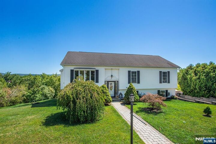 4 Lakeview Terrace  Sussex NJ 07461 photo