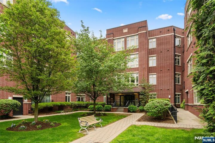 Property Photo:  3327 Riverview Avenue 327  NJ 07631 