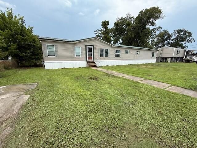 Property Photo: 263 Pitre Street LA 70363