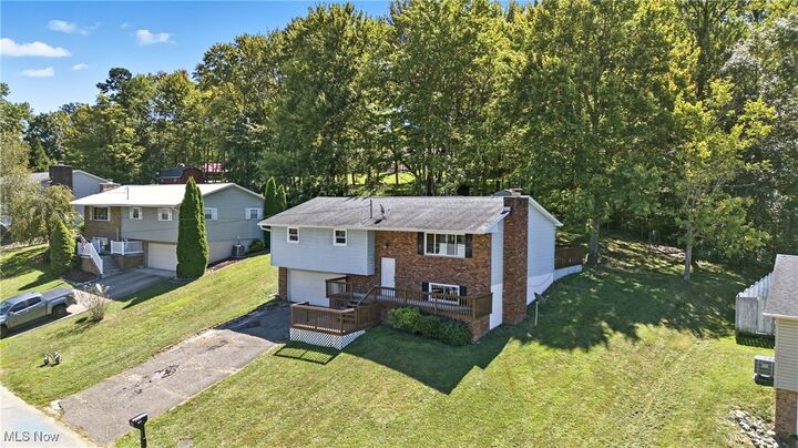 Property Photo: 374 Pahlhurst WV 26101