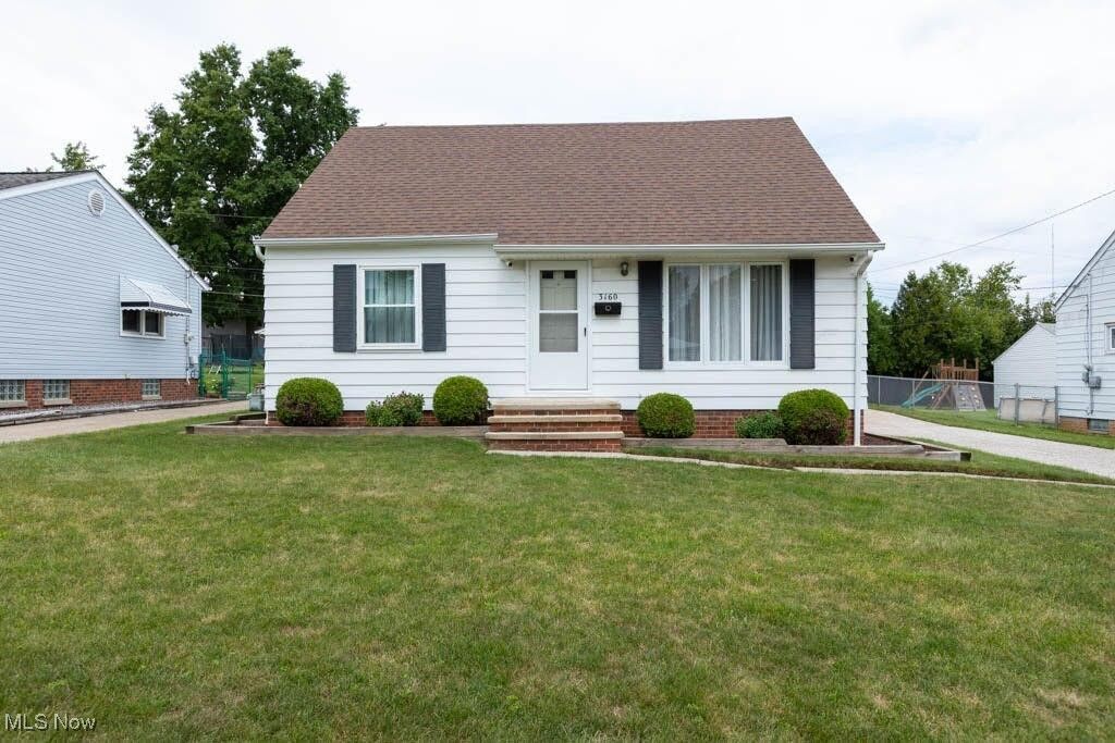 Property Photo:  3160 Hilltop  OH 44134 