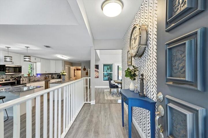 Property Photo:  2203 Park Hill Drive  TX 76012 