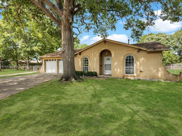 Property Photo:  7529 Susan Court  TX 76180 