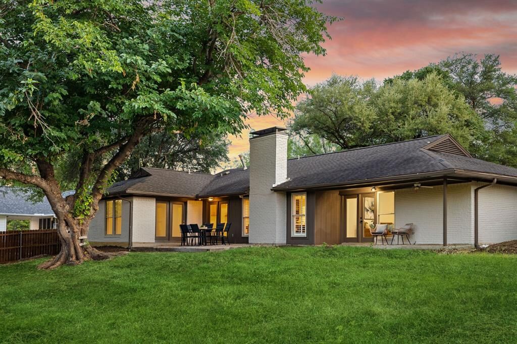 Property Photo: 3206 Cortez Court W TX 75062