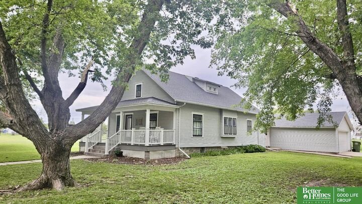 Property Photo: 740 9th Avenue NE 68354