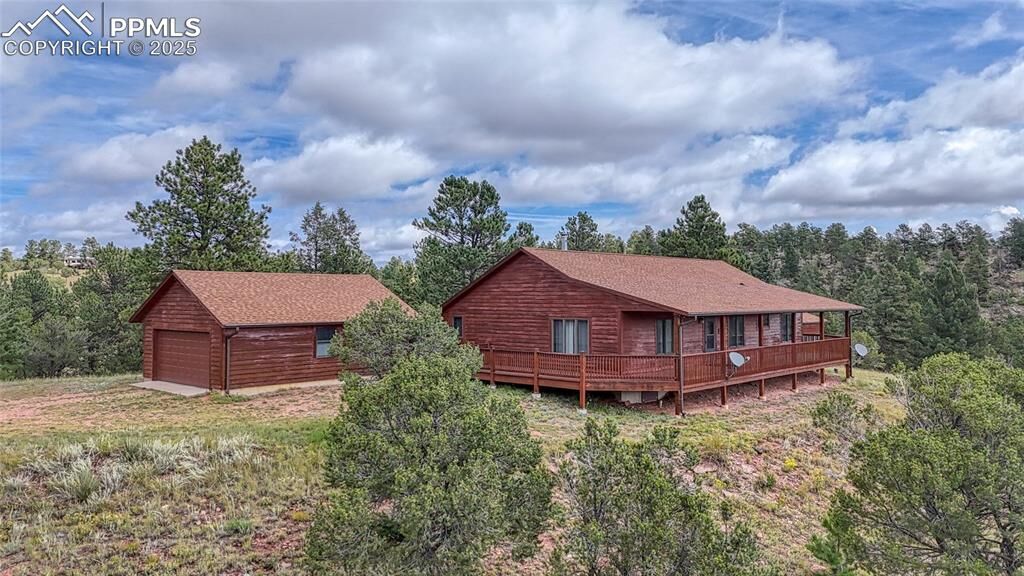 Property Photo:  62 Cheyenne Road  CO 80816 