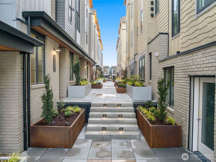 Property Photo: 118 A 2nd Street S WA 98033