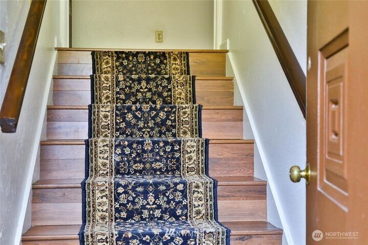 Property Photo:  4825 S Graham Street  WA 98118 