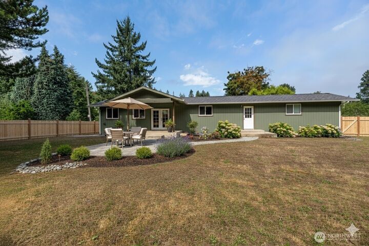 Property Photo:  33 S Maple Lane  WA 98362 