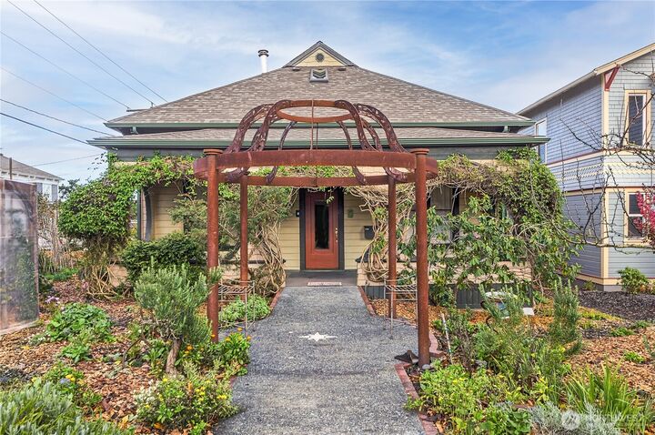Property Photo: 538 Adams Street WA 98368