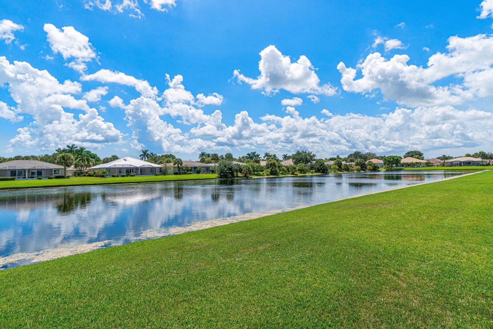 Property Photo:  10597 Royal Caribbean Circle  FL 33437 