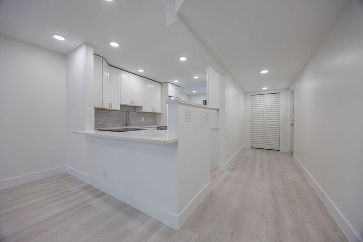 Property Photo: 2805 Casita Way 215 FL 33445