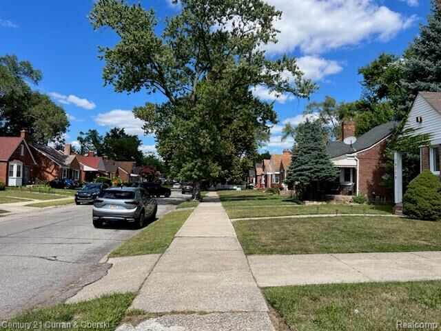 Property Photo:  18210 Saint Marys Street  MI 48235 
