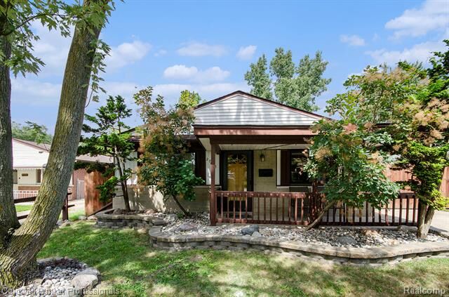 Property Photo: 27018 Jeannette Court MI 48180