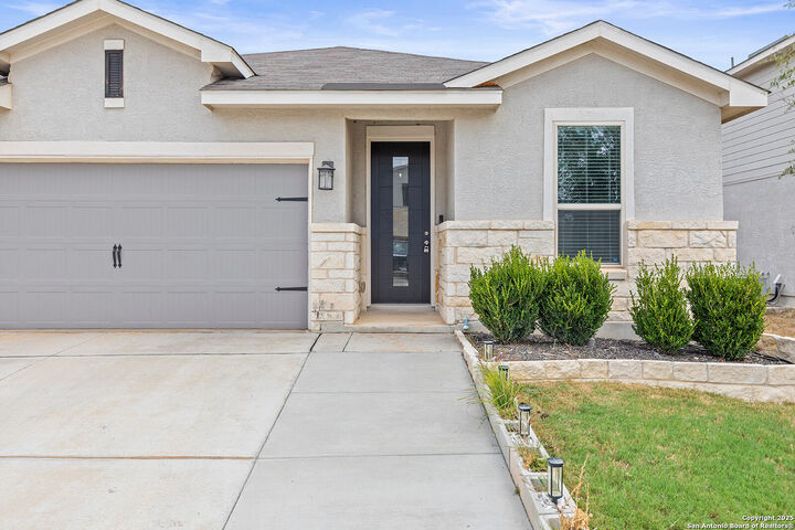 Property Photo: 2311 Verona Way TX 78259