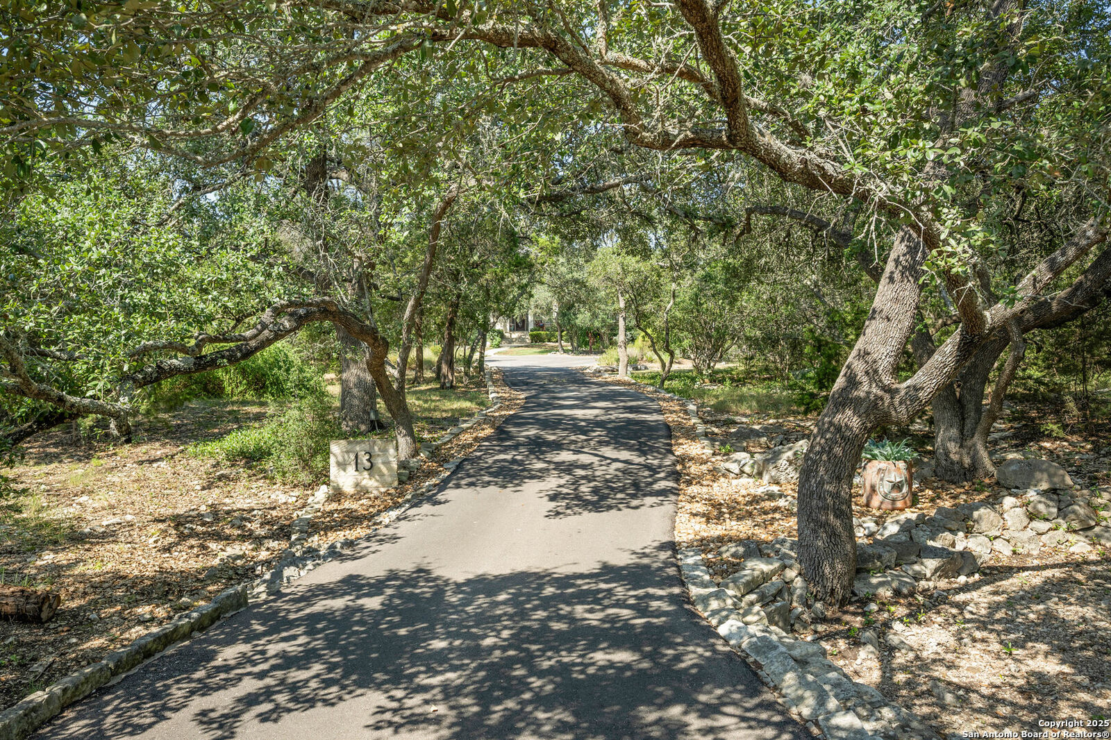 Property Photo: 13 Harbison TX 78261
