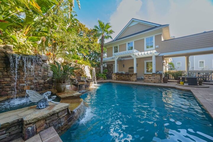 Property Photo:  924 Ocean Palm Way  FL 32080-8787